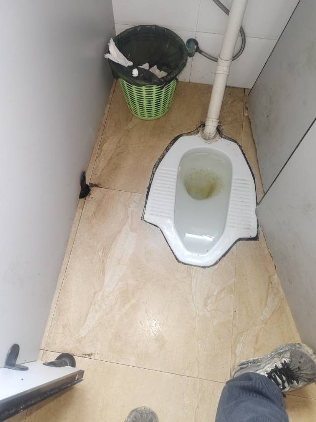 专业疏通，让管道和生活不再有淤堵。