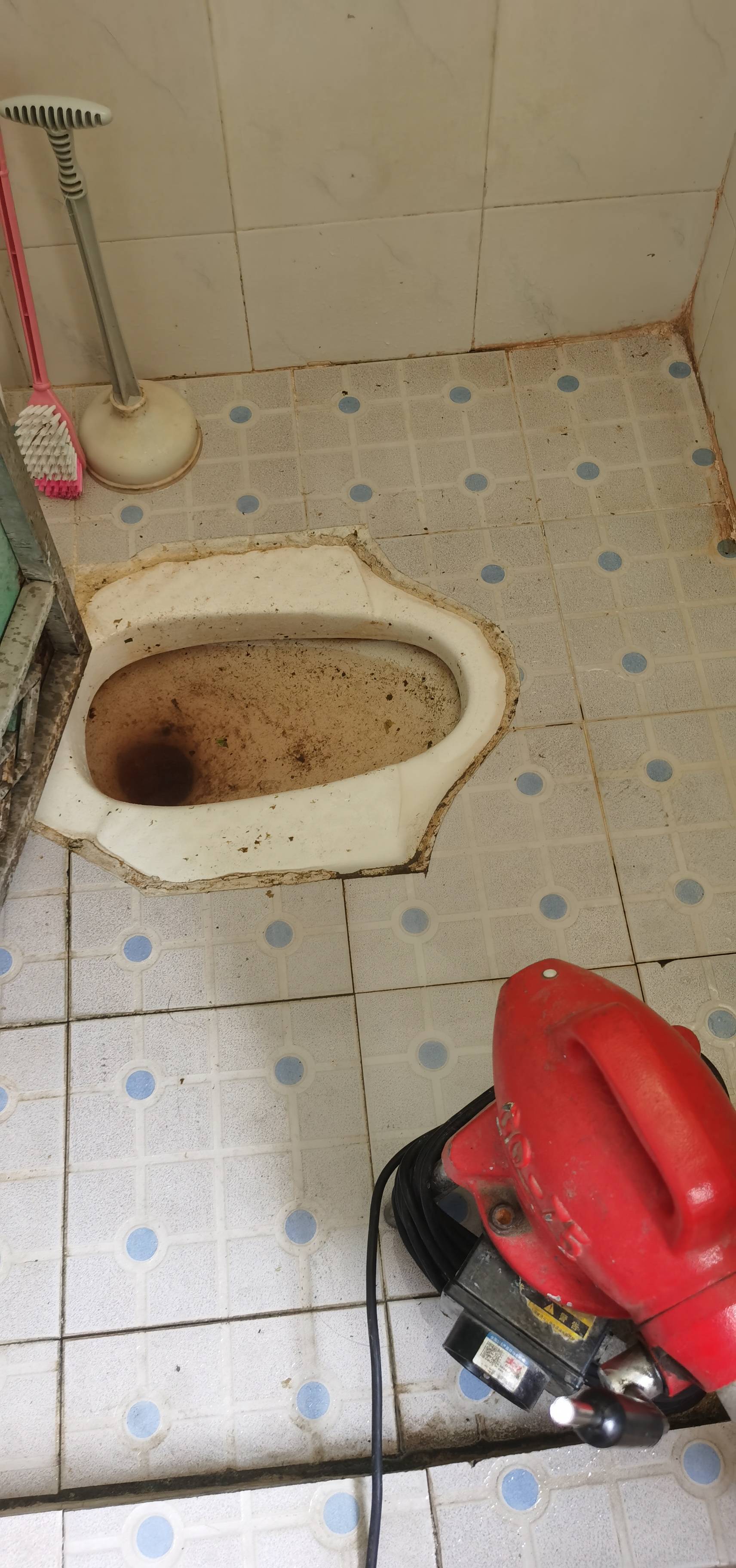 澄海区顺福专业清通队，专业清通厕所下水管道