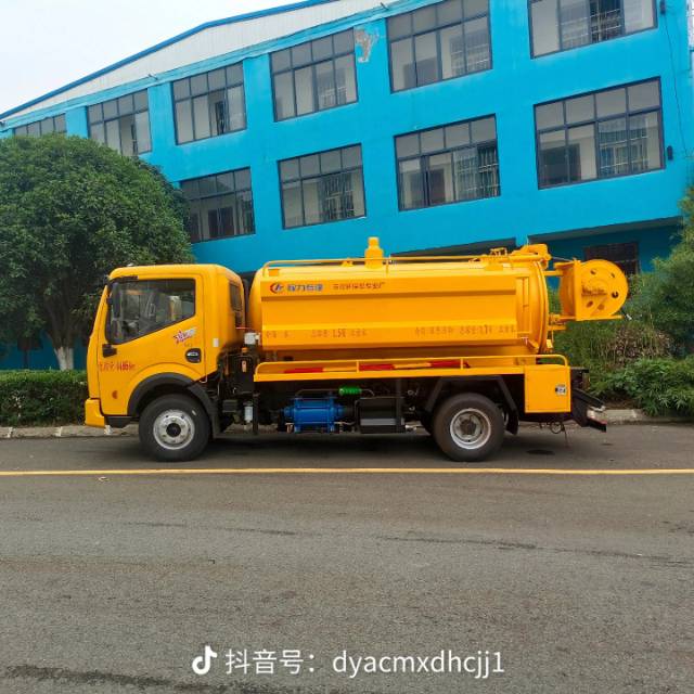 高压清洗疏通吸污车