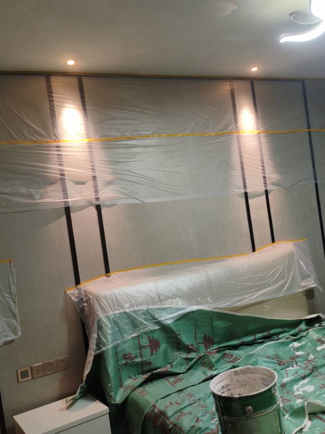 维修墙面。房屋整刷