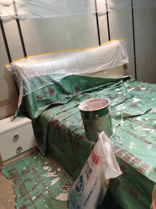 维修墙面。房屋整刷