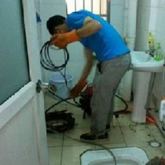 上海闵行管道疏通清洗/.清理隔油池/环卫抽粪