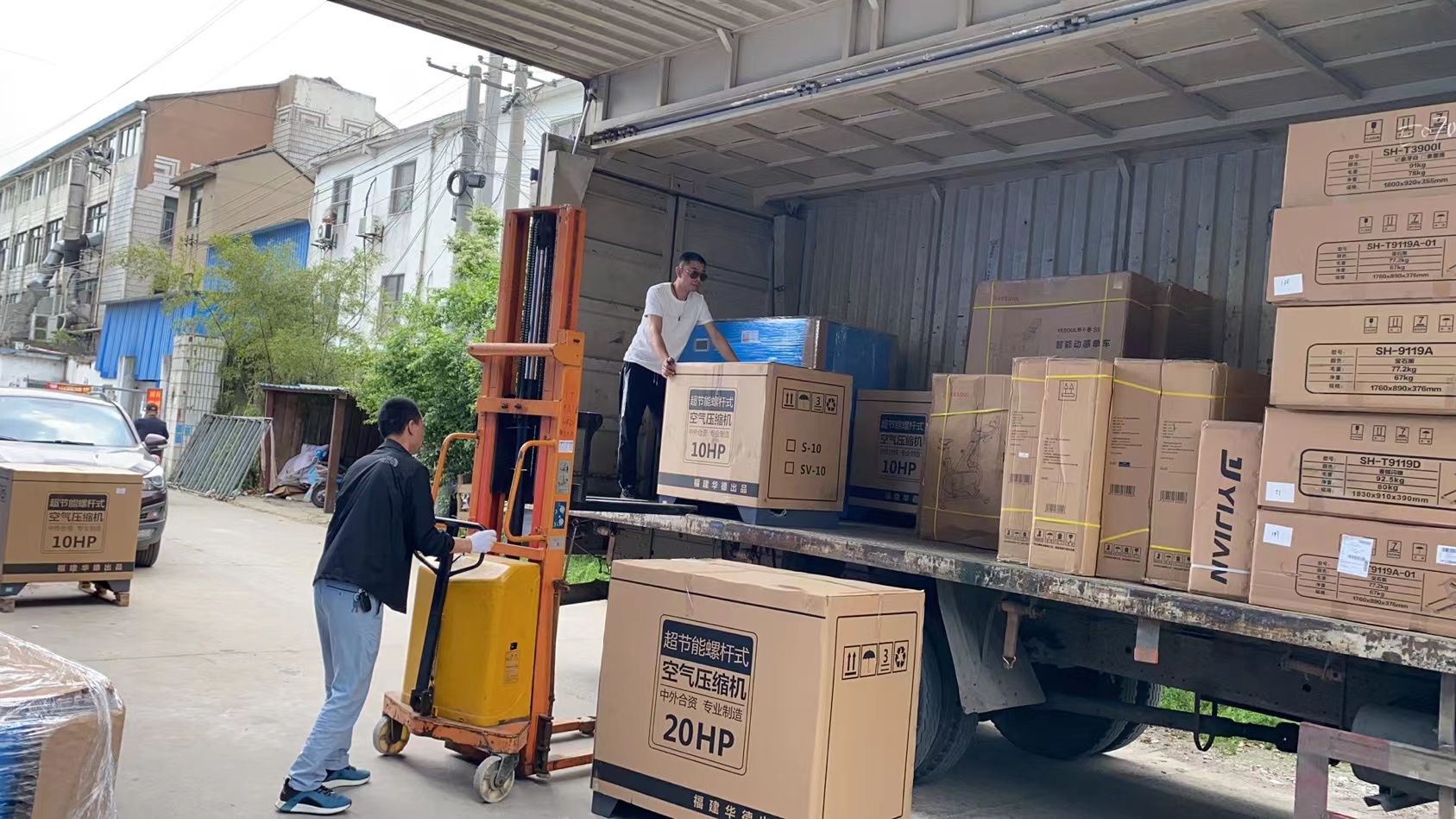 无锡地区提供螺杆空压机维修保养服务