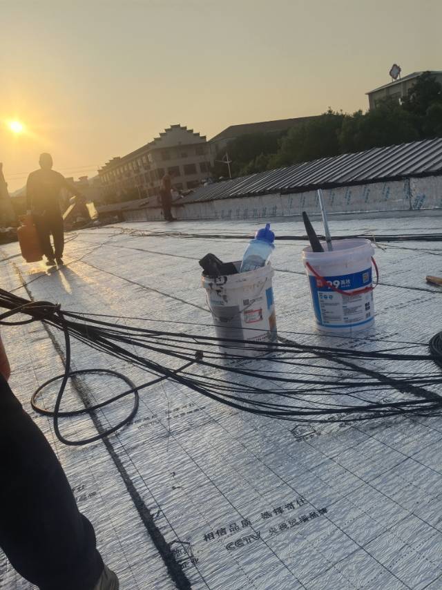 彩虹防水工程维修部