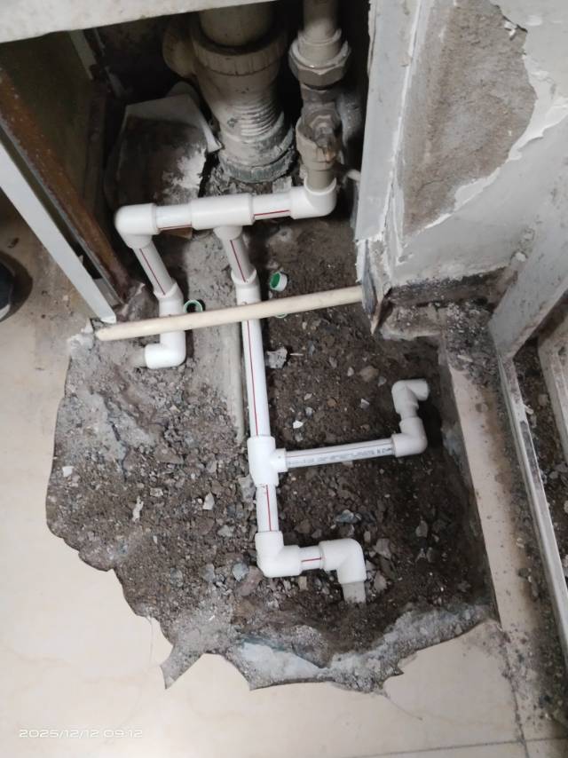 安阳老张侧漏水维修
