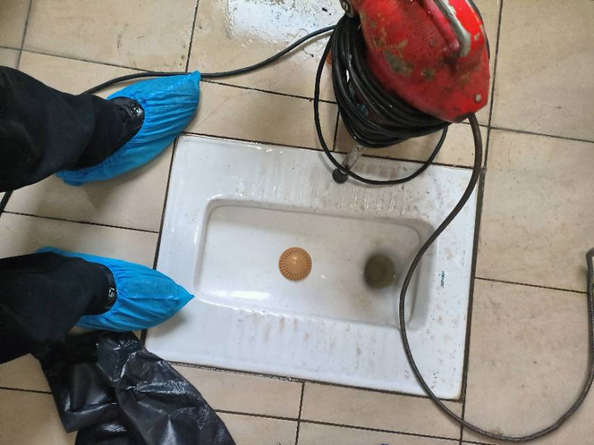 专业管道疏通24小时服务