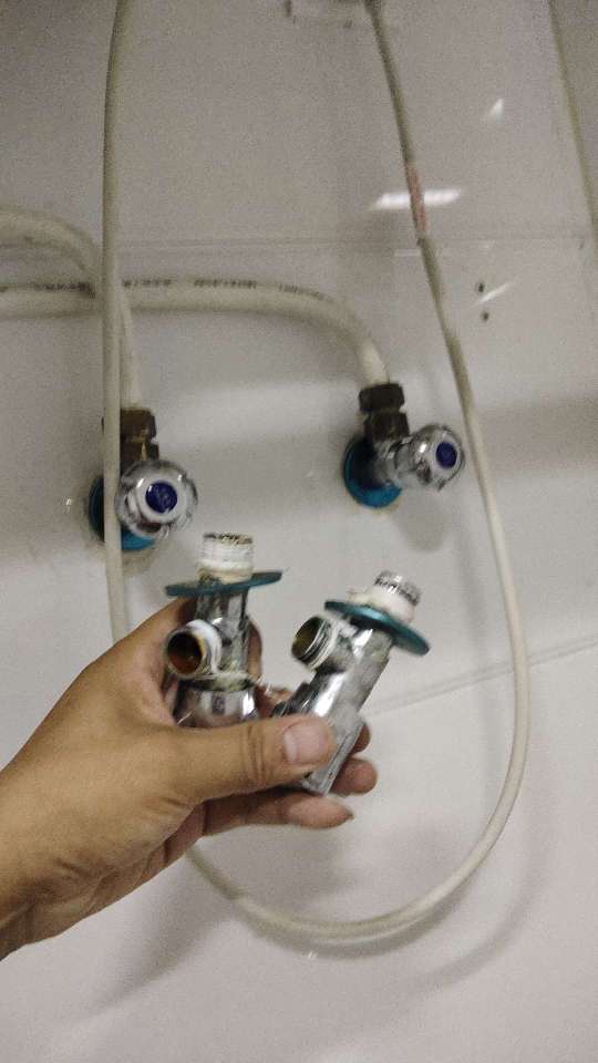 水管维修，水龙头维修，  洗菜盆维修，  下水管维修，取断丝，