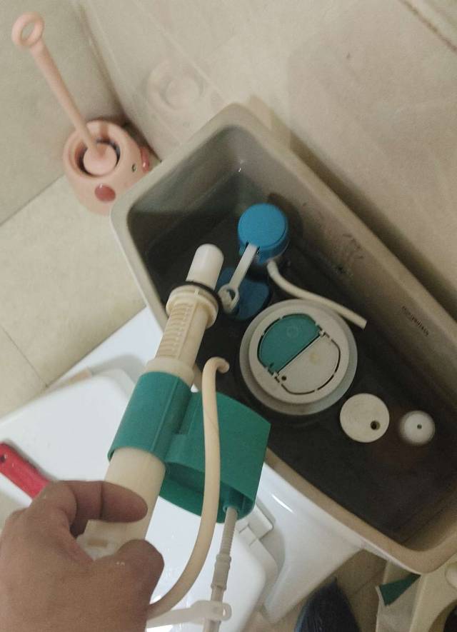 水管维修，水龙头维修，  洗菜盆维修，  下水管维修，取断丝，