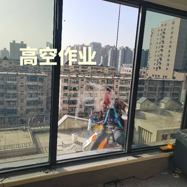 各种玻璃定制更换维修！
