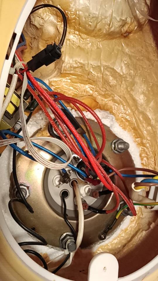黎欢精修各种电器及清洗