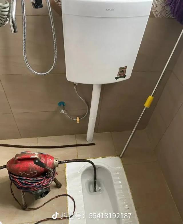 重庆两江新区疏通管道服务，马桶，厕所，下水道都可以找我