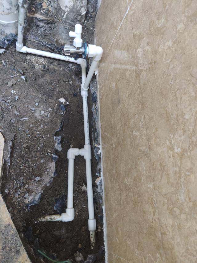 鞍山国歌漏水检测，精准定位，清洗地热，安装分水器阀门