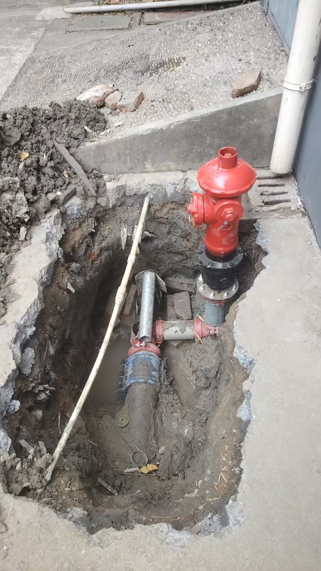 地下消防管，供水管漏水检测维修开挖