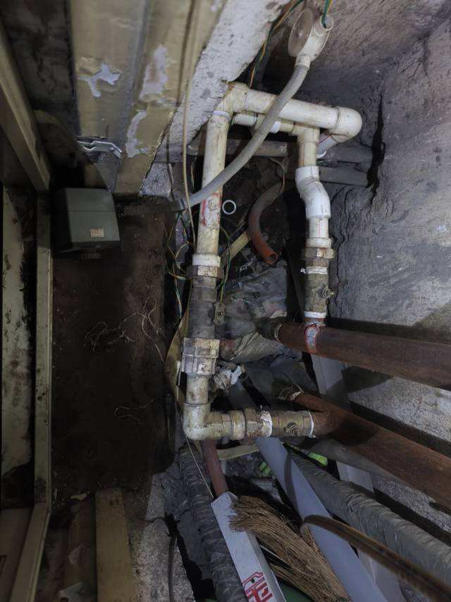 长春信实疏通下水、马桶维修上下水改造，高压清洗下水管道，吸污车抽下水井，地热暖气片清洗，管道化冰冻。