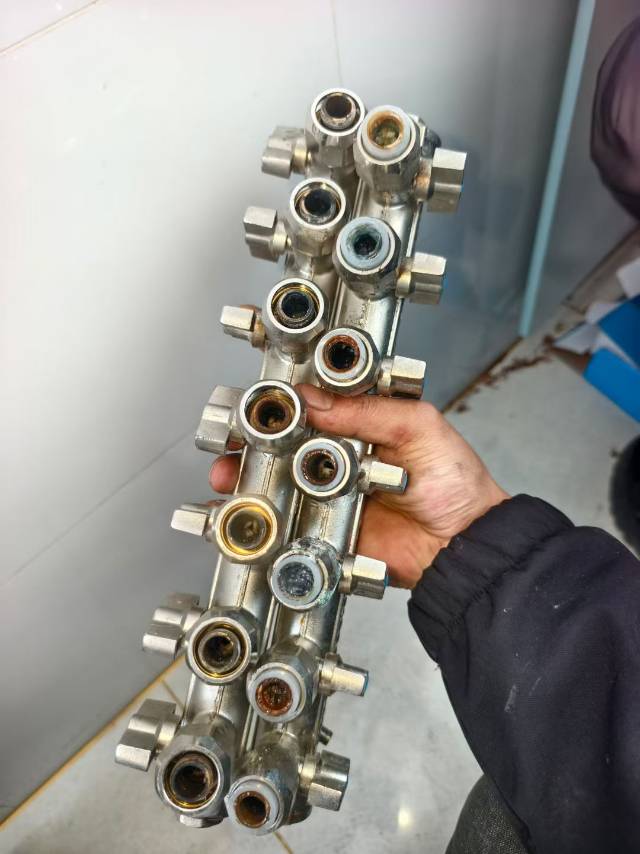 管道疏通，水暖维修，清洗地热，防水侧漏