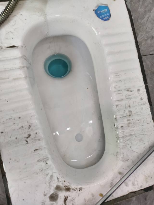 厕所反复堵塞，卡异物