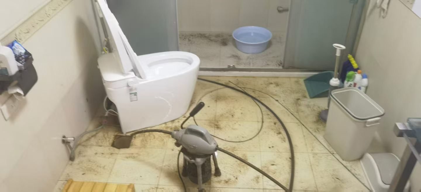 武汉24小时上门管道疏通｜马桶、地漏、厨房洗菜池、洗手盆、蹲坑快速疏通