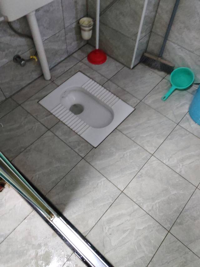 虹吸蹲坑不开孔无损疏通