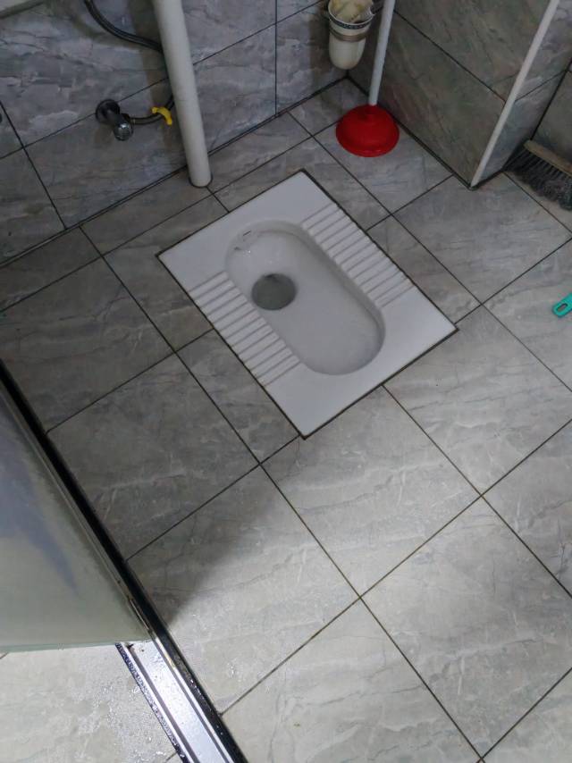 虹吸蹲坑不开孔无损疏通