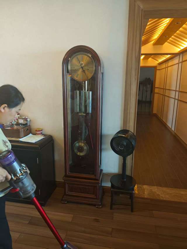 落地钟维修保养
